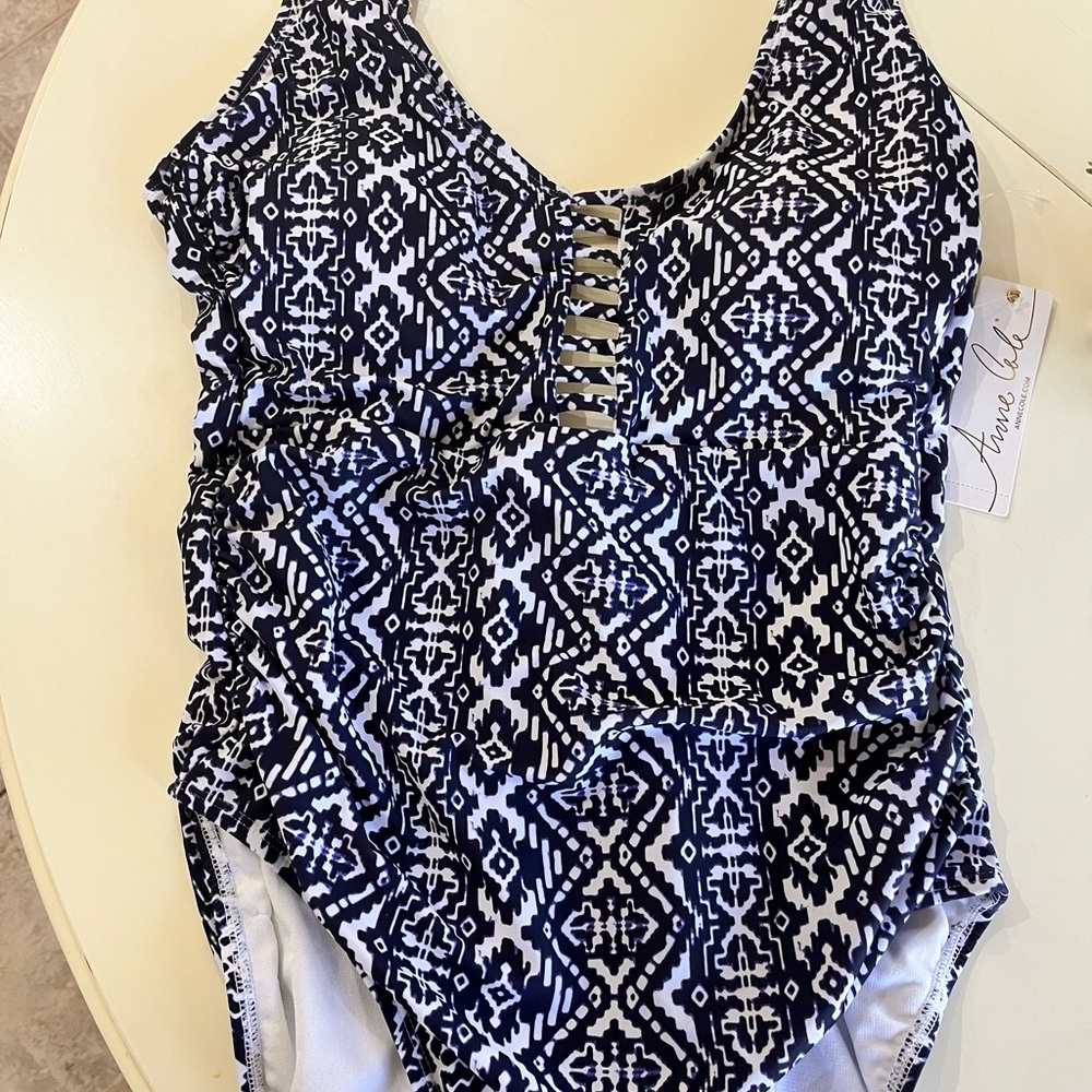 New with Tags Anne Cole Women’s  One Piece Swimsuit Sz 12